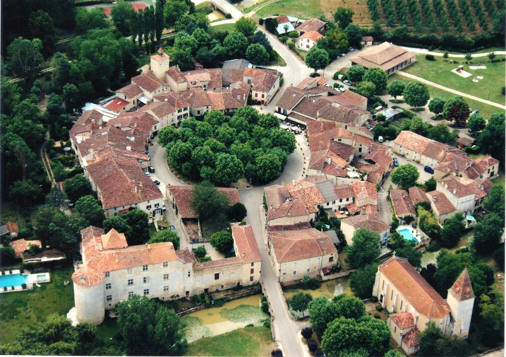 Fourcès Les Hirondellesヴィラ エクステリア 写真